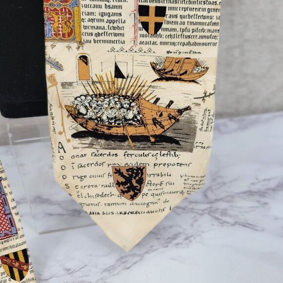 Museum Artifacts Vintage Silk Heraldic Print Necktie Knights Newsprint Men's Tie - Picture 4 of 10